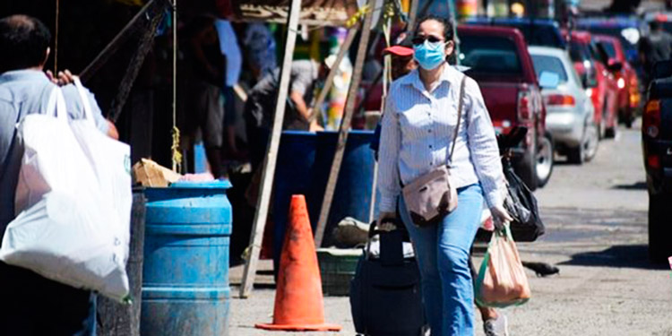 Más de 350 mil mujeres han quedado sin empleo en el país, según especialista