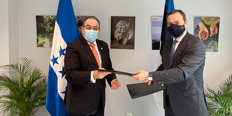 Honduras y Estonia firman memorándum de entendimiento en consultas políticas bilaterales