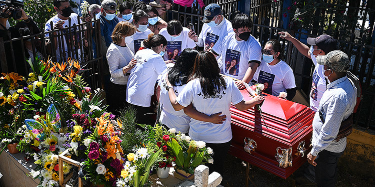 Familiares de Keyla Martínez temen por sus vidas