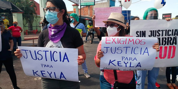 Estudiantes de enfermería de la UNAH exigen justicia para Keyla Martínez