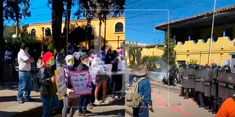 Con gas lacrimógeno desalojan a manifestantes frente a posta policial de La Esperanza