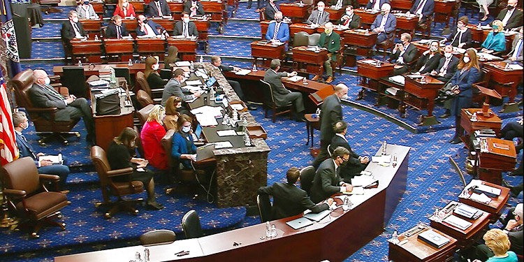 Senadores deciden a última hora seguir juicio a Trump, sin citar testigos