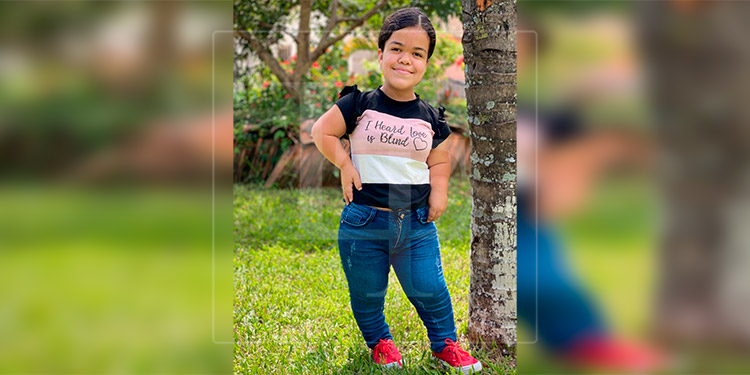 Hondureña rompe el ‘bullying’ y se convierte en ‘musa’ de un fotógrafo profesional