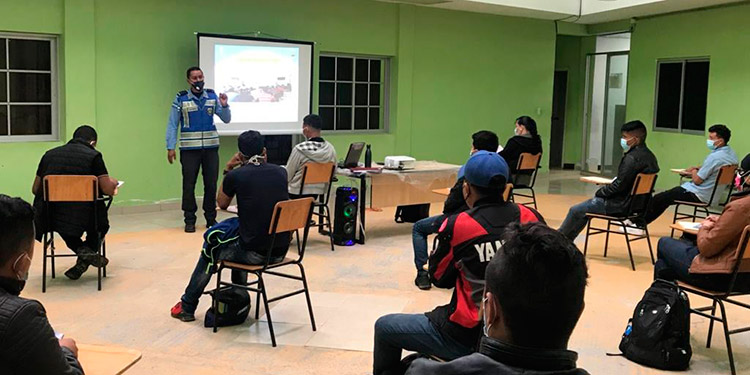 DNVT mejora servicio de atención en adquisición de licencias en el interior del país