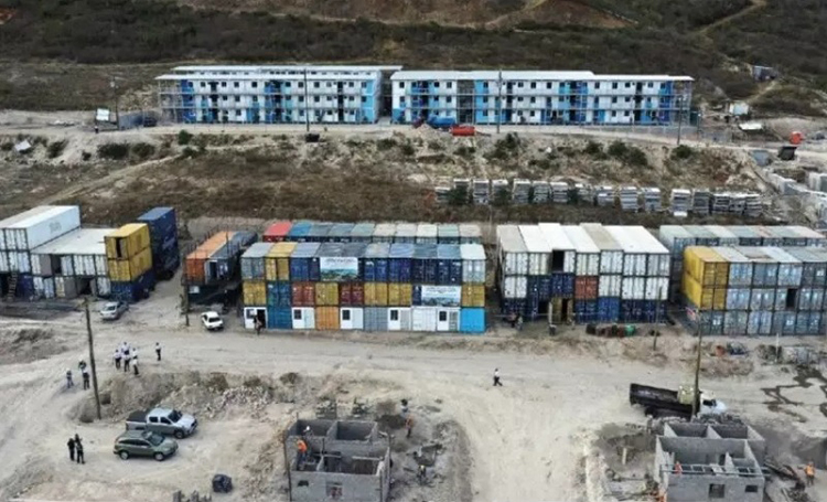 Casas contenedores, Lomas del Diamante