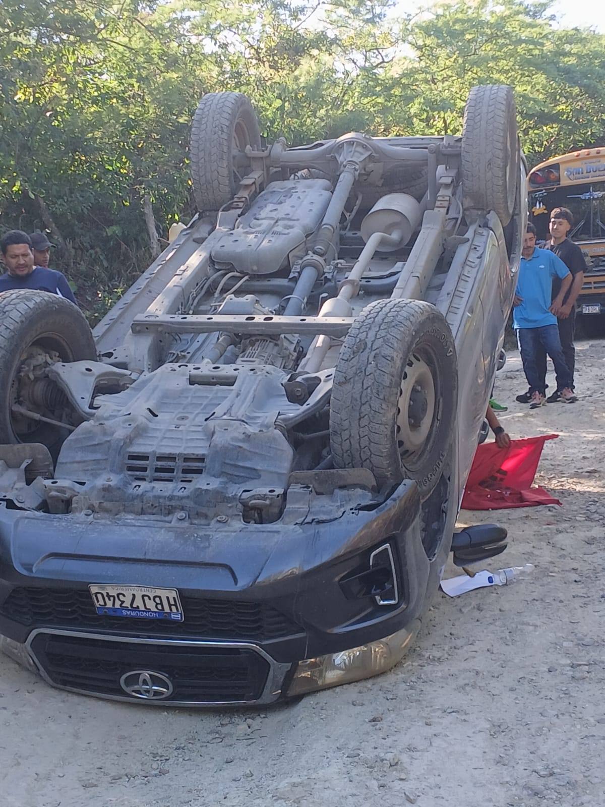 Diputado Juan Barahona resulta herido tras aparatoso accidente (Galería)